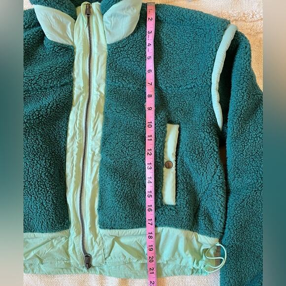 NWT FP Movement by Free People Courtside Faux Shearling Jacket xsmall - Picture 9 of 13